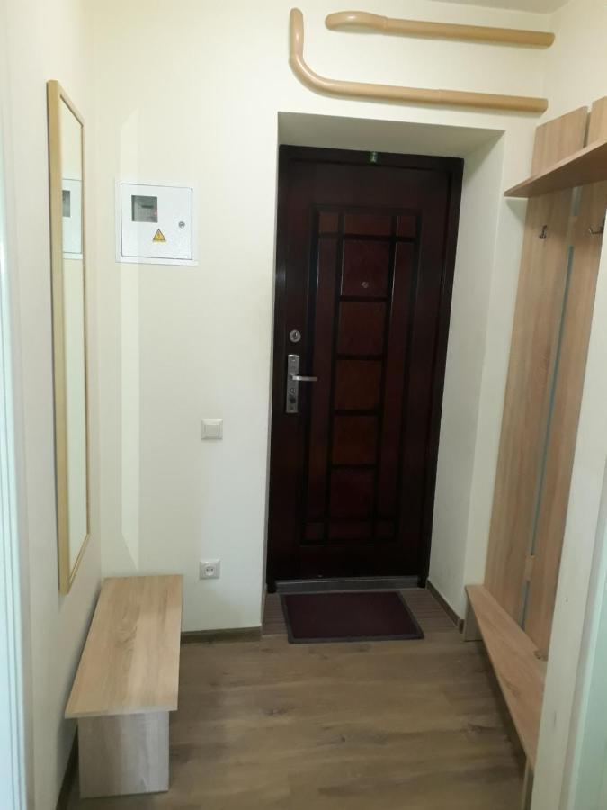 Затишні Апартаментами Біля Озера Ternopil Exteriör bild
